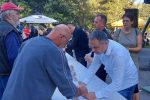 Fotogalerija: 15. Dani kestena i vina u Orahovici privukli mnoštvo u Središnji gradski park 7 IMG c4dcdd728e5fb9588817eacfd457a041 V