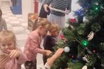 Mališane DV “Bubamara” Gornje Bazje dočekale vreće pune darova koje im je pripremio Sveti Nikola 5 Gornje Bazje sv. Nikola 4