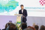 Župan Igor Andrović nazočio 4. konferenciji "Dani poljoprivrede, ribarstva i šumarstva" u Osijeku 13 PSŽ018