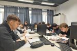 Upoznajte virovitičke tehničare za mehatroniku, stručnjake čiju ćemo pomoć u budućnosti sve više trebati: Oni razumiju i električnu harfu, solare, laboratorij, pa i pametnu košnicu 10 20240209 140313 Small