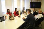 Virovitičko-podravski župan Igor Andrović ugostio brončane rukometašice Slatinčanku Tenu Jurlinu i Virovitičanku Ivu Blažević čestitavši im na velikom uspjehu u Crnoj Gori 3 IMG 2230 1500x1000