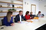 Župan Igor Andrović potpisao ugovore za izradu glavnog i izvedbenog projekta za rekonstrukciju OŠ Eugena Kumičića Slatina i za rekonstrukciju OŠ Josipa Kozarca Slatina i dogradnju sportske dvorane 1 IMG 2971 1500x1000