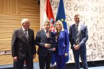 Ukupno 370.837 eura dolazi u Virovitičko-podravsku županiju od Ministarstva turizma i sporta, kod virovitičke gimnazije niknut će multifunkcionalni sportski teren za futsal, odbojku, rukomet… 1 PDC 8534