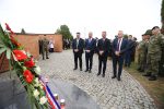 Obilježavanje 30. obljetnice osnutka 81. samostalne gardijske bojne “Kumovi” započelo polaganjem vijenaca i paljenjem lampiona na virovitičkom groblju 6 438098439 845992714223851 5300521188585536183 n