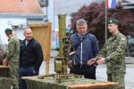 Obljetnica “Kumova”: U centru Virovitice posjetitelji mogu vidjeti moćna vozila za razminiranje te opremu koja štiti nebo i zemlju od svih opasnosti 22 IMG 2087