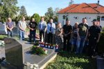 Obilježena 33. obljetnica pogibije pet hrvatskih branitelja u Tenji: Počast odana Damiru Hornungu, Franji Jusupu, Zdravku Rittgasseru, Đuri Kišu i Marku Zegnalu 7 33. obljetnica Hornung Jusup 5