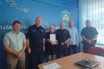 Dodijeljene spomen značke umirovljenim policijskim službenicima PU virovitičko-podravske 2 IMG 20240726 091258355