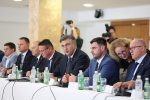 Sjednica premijera Andreja Plenkovića i ministara s hrvatskim županima: Vlada i u trećem mandatu ostaje posvećena postizanju ravnomjerne razvijenosti svih krajeva Hrvatske 11 premijer i zupani sisak 83