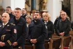Fotogalerija: Odavanjem počasti svim poginulim i umrlim hrvatskim braniteljima i civilnim žrtvama u Virovitici obilježen blagdan Svih svetih 42 svi sveti vijenci i misa 220