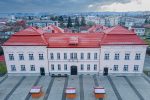 gimnazija krov