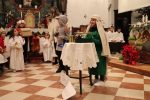 Župna Obiteljska zajednica izvela posljednje žive jaslice u Virovitici: Mališani gledateljima ispunili srce radošću, veseljem i mirom 4 obit4