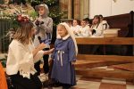 Župna Obiteljska zajednica izvela posljednje žive jaslice u Virovitici: Mališani gledateljima ispunili srce radošću, veseljem i mirom 6 obit6