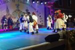 Folkloraši “Seljačke sloge” iz Špišić Bukovice nastupili na prvim vinkovačkim pokladama 11 Bez naslova 1000 x 666 piks. 13