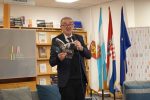 Ante Nadomir Tadić Šutra predstavio dvanaestu knjigu stihova: „Jednako ljubim Hrvate iz Iloka, kao i one iz Cavtata“ 14 DSC02844 Custom