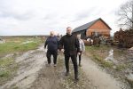 Potpredsjednik Vlade i ministar poljoprivrede, šumarstva i ribarstva, David Vlajčić obišao poplavom pogođena prostore na području Orahovice, Slavonskih Bara, Kutova i Crnca 19 ministar vlajcic vpz 305