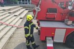 U orahovačkim “Brlićima” održana pokazna vježba u kojoj su sudjelovale sve operativne službe VPŽ: Učitelji i učenici učili kako se ponašati u slučaju opasnosti 16 Pokazna vjezba skola 19