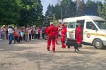 U orahovačkim “Brlićima” održana pokazna vježba u kojoj su sudjelovale sve operativne službe VPŽ: Učitelji i učenici učili kako se ponašati u slučaju opasnosti 20 Pokazna vjezba skola 26