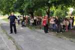 U orahovačkim “Brlićima” održana pokazna vježba u kojoj su sudjelovale sve operativne službe VPŽ: Učitelji i učenici učili kako se ponašati u slučaju opasnosti 3 Pokazna vjezba skola 39
