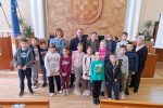 Učenici trećih razreda OŠ Ivane Brlić-Mažuranić Orahovica i Područne škole Nova Jošava posjetili Virovitičko-podravsku županiju 3 djeca orah jedan 5