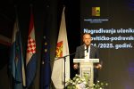 Oni su naše zlato i srebro i bronca, naše blago, oni su najbolji od najboljih Virovitičko-podravske županije: Nagrađeni učenice, učenici i njihovi mentori koji su na Prvenstvima Hrvatske osvajali jedno od prva tri mjesta 8 ucenici nagradjivanje 83