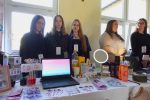 Iz školskih klupa u svijet biznisa: U Strukovnoj školi Virovitica održan 1. Sajam vježbeničkih tvrtki 25 DSC09105 Custom