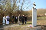 Svetom misom i komemoracijom obilježena 34. godišnjica pogibije pripadnika 127. brigade HV na području općine Đulovac 8 IMG 4250 Custom
