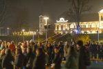Fotogalerija: Nastavljena blagdanska atmosfera u Virovitici: Zasjala svijeća mira na adventskom vijencu 22 advent vtc druga svijeca 22 copy