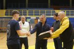 Mladi košarkaši Virke Virovitica, čija se juniorska selekcija plasirala na Prvenstvo Hrvatske i koji svojim sjajnim igrama, košarci vraćaju stari sjaj, dobili sportsku opremu 13 kk virka oprema 36