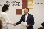 Virovitičko-podravski župan, Igor Andrović, potpisao ugovore s 13 novih stipendista, od kojih je petero studenata medicine: Primat će 200,00 eura mjesečno tijekom cijele godine 19 stipendije vpz 121