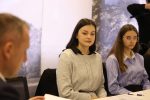 Virovitičko-podravski župan, Igor Andrović, potpisao ugovore s 13 novih stipendista, od kojih je petero studenata medicine: Primat će 200,00 eura mjesečno tijekom cijele godine 4 stipendije vpz 24