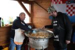 Na Đukinom šoru održan 29. Dan manjića: U Terezinom Polju okupili se brojni ljubitelji Drave i ribljih specijaliteta 5 IMG 1911 Custom