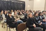Organizacija za društveni razvoj DKolektiv iz Osijeka u Orahovici održala zanimljivo predavanje o volontiranju: “Mladi su danas povezaniji, ali i usamljeniji nego ikad” 3 Mladi volontiranje 2