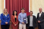 Učenik SŠ Marka Marulića Slatina Niko Milković, najbolji logičar Slavonije: Dobio priznanje od Osječko-baranjske županice Nataše Tramišak 1 IMG 0577 1024x768