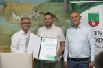 Povodom Dana općine Gradina, uručena su javna priznanja, dobitnici su: Đuro Benčik, ŠRKK Karas Budakovica, Gradsko društvo Crvenog križa Virovitica, Josip Kaladić, Pekara Klas i NK Gradina 3 dan opcine gradina 164