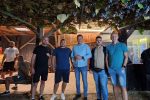 Pucketanje vatre, miris šarana i zvuci tambure: Na čačinačkim ribnjacima održana jubilarna 15. Ribička večer 3 20260822 212908 Custom