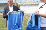 Ulaganje u mlade nogometaše: Na stadion Antuna Tone Butorca u Slatini stigla nova oprema i aluminijski golovi 7 nk slatina oprema 41