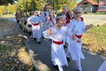 Pjesmom, plesom i šarenom jesenskom povorkom učenici Osnovne škole „August Cesarec” u Špišić Bukovici obilježili su Dane kruha i zahvalnosti za plodove zemlje 4 image00035